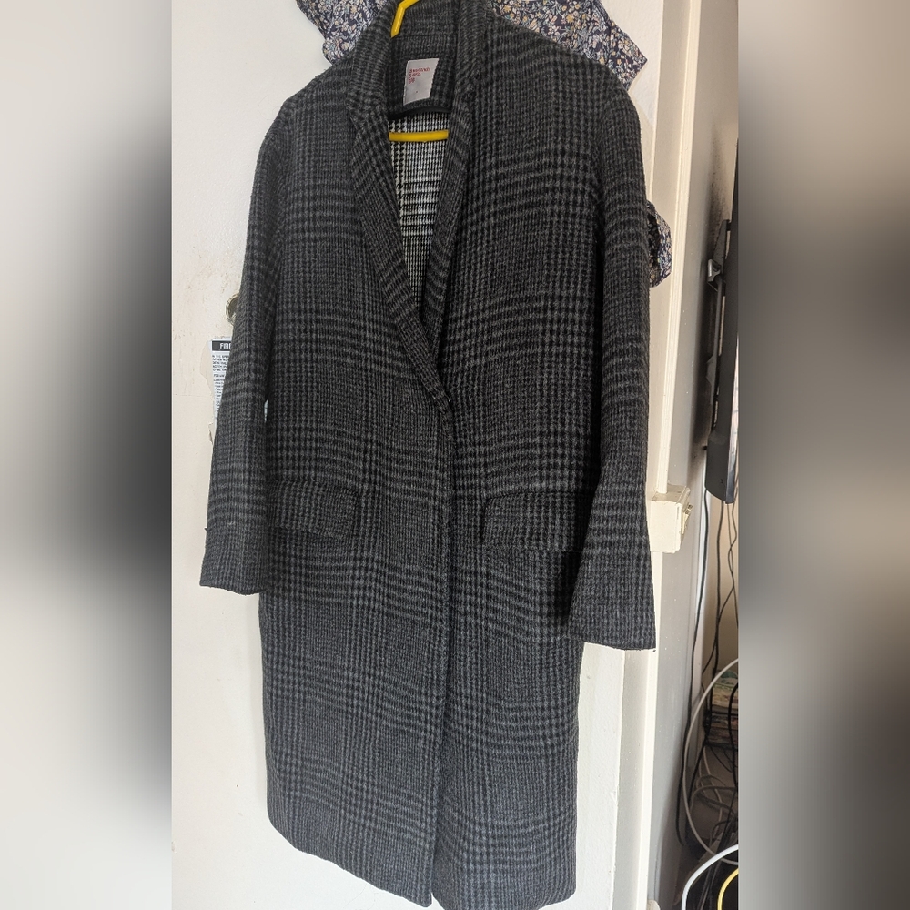 8 Seconds Charcoal Gray Textured Trench Coat with Structured Shoulders